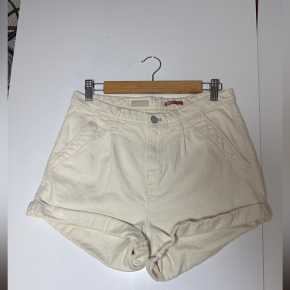 Pilcro Women's Cream Cotton Blend Shorts - - Picture 11 of 13